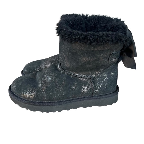 UGG Mini Bailey Bow Glimmer Plush Winter Boots Black Glitter Shimmer Size 5 GUC - Picture 4 of 14